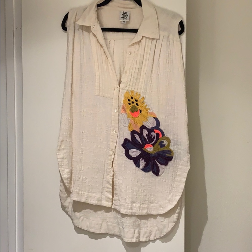 Ivy Jane sleeveless embroidered tunic NWT